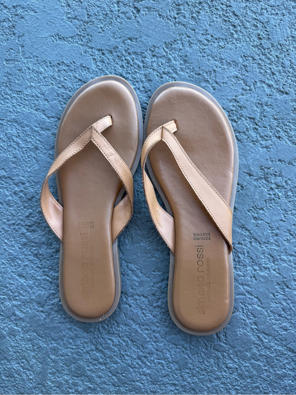 Gianvito Rossi Neutral Beige Leather Thong Sandals